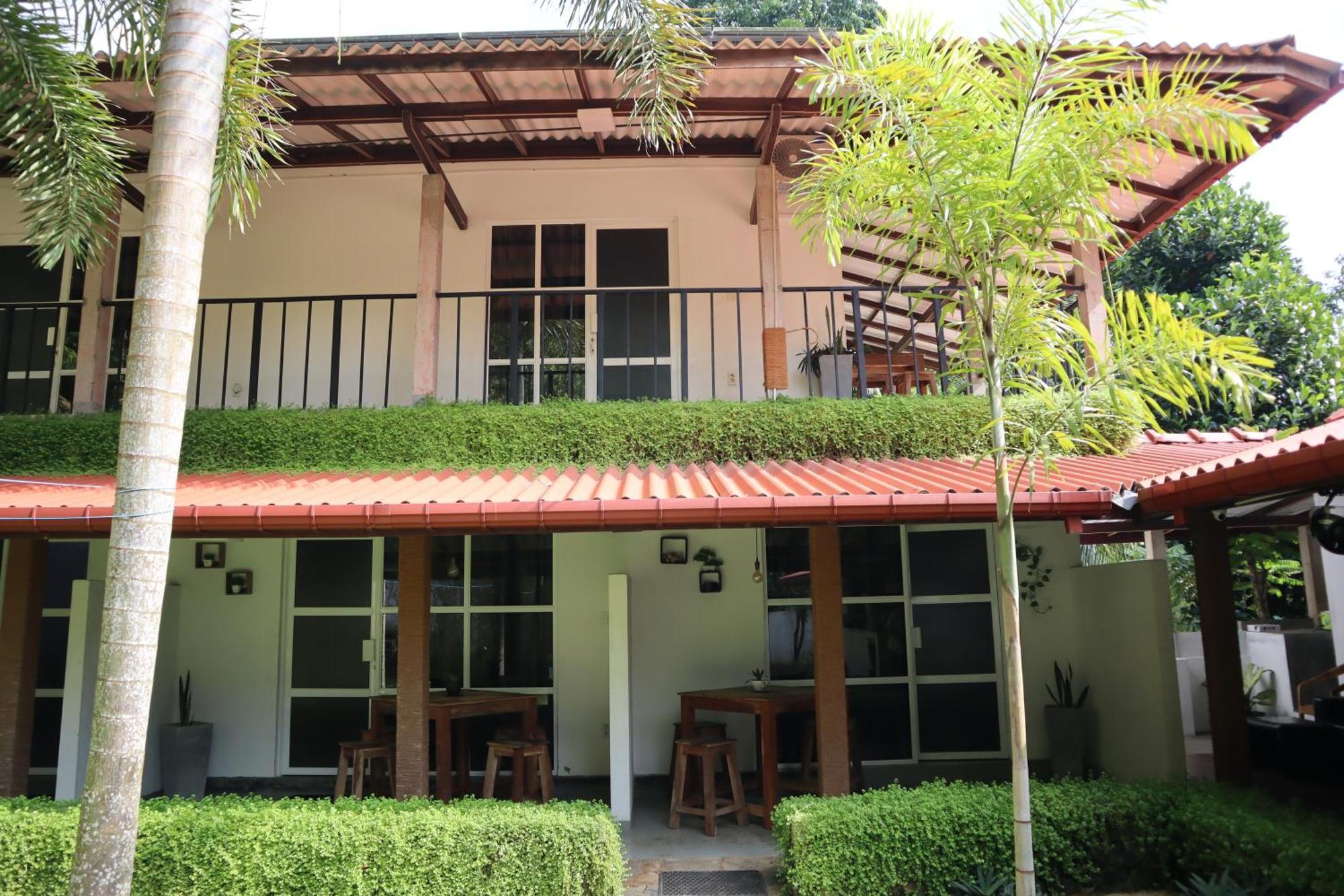 Pineview Hotel Unawatuna Bagian luar foto