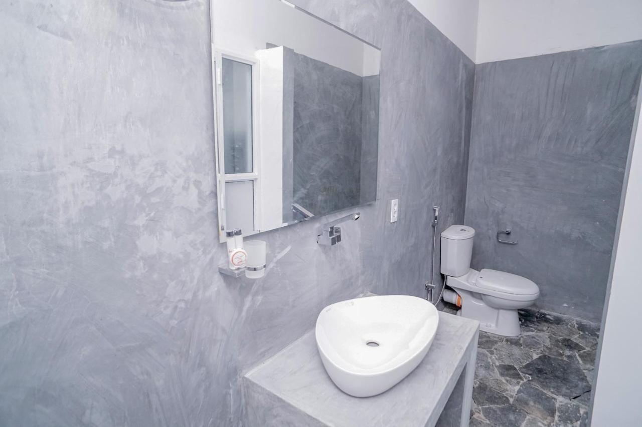 Pineview Hotel Unawatuna Bagian luar foto