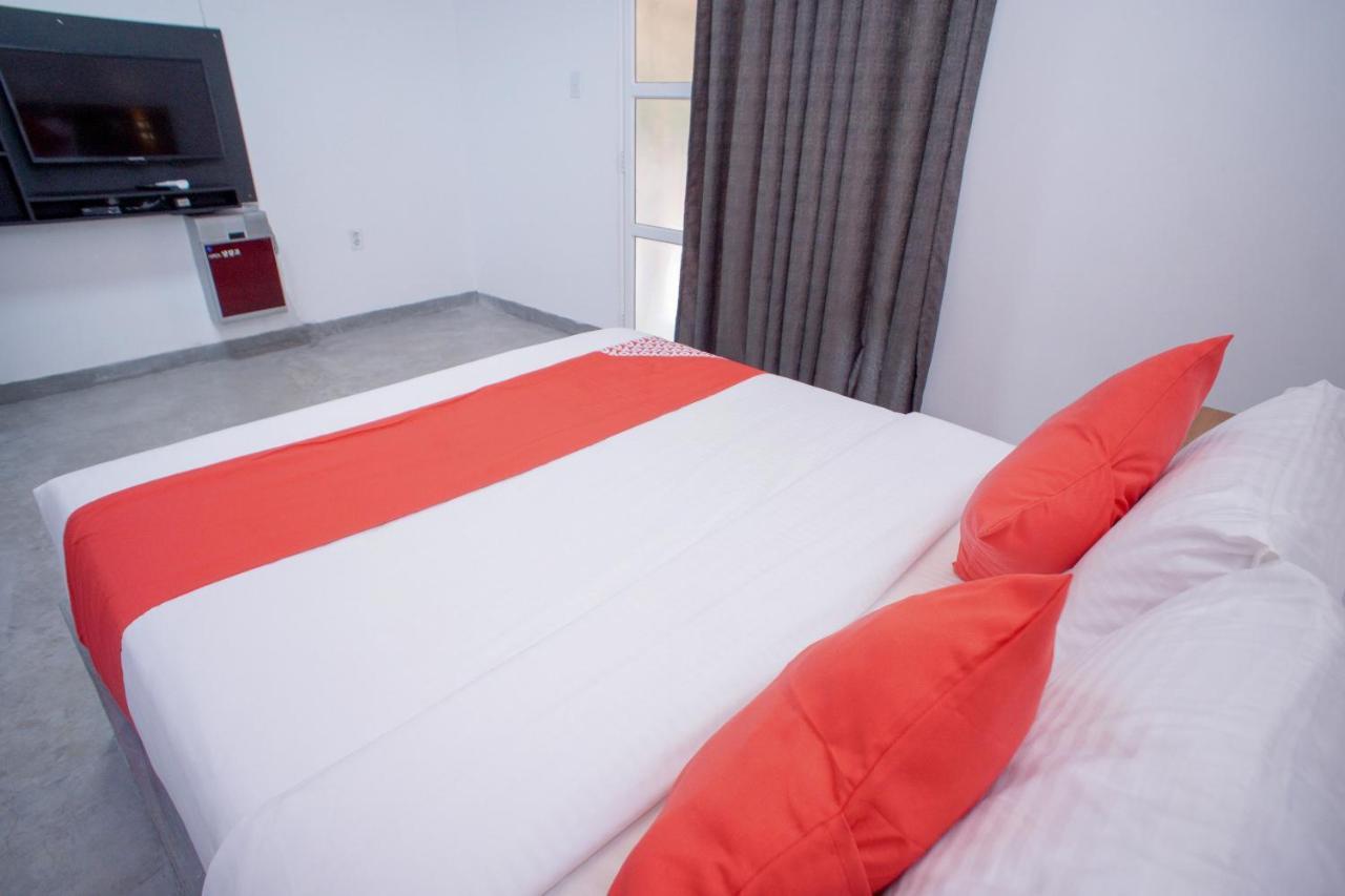 Pineview Hotel Unawatuna Bagian luar foto