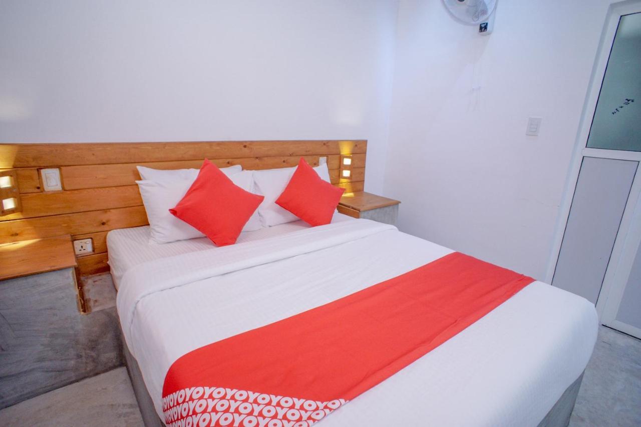 Pineview Hotel Unawatuna Bagian luar foto